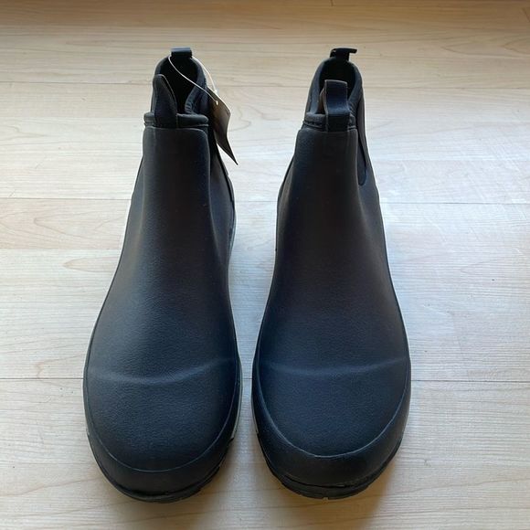 Kamik - Mens Larslo Boots,ize 10 US mens, color black.